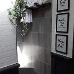 Ballybur Mews 2 شقة *