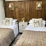 Ballybur Mews 2 شقة *