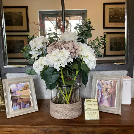 아파트 Ballybur Mews 2 *