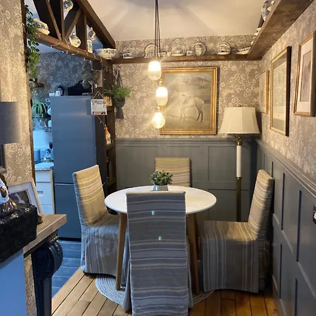 Ballybur Mews 2 Apartment *